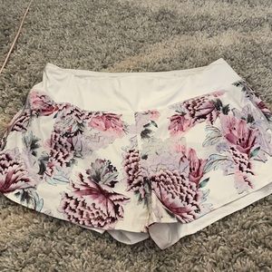 Athleta white and floral running short